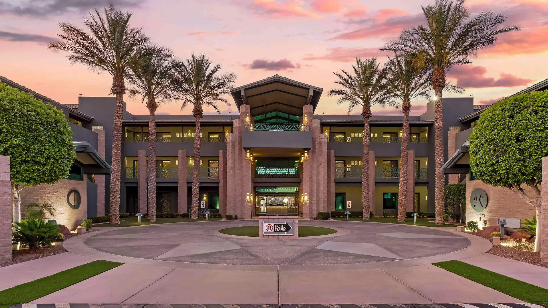 Best Hotels in North Scottsdale: Expert Guide